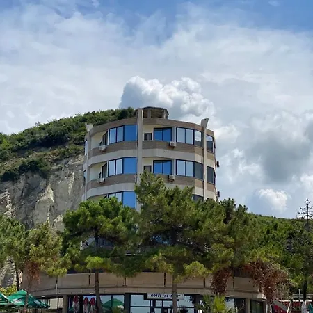 Hotel Al-mar 3*