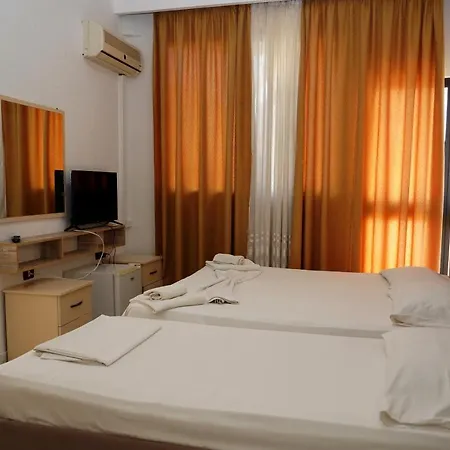Al-mar Hotell 3*