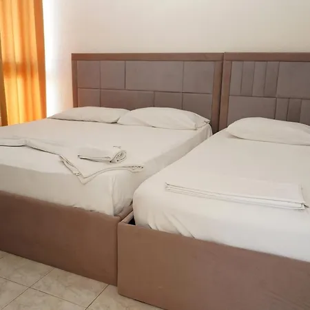 Al-mar Hotell 3*